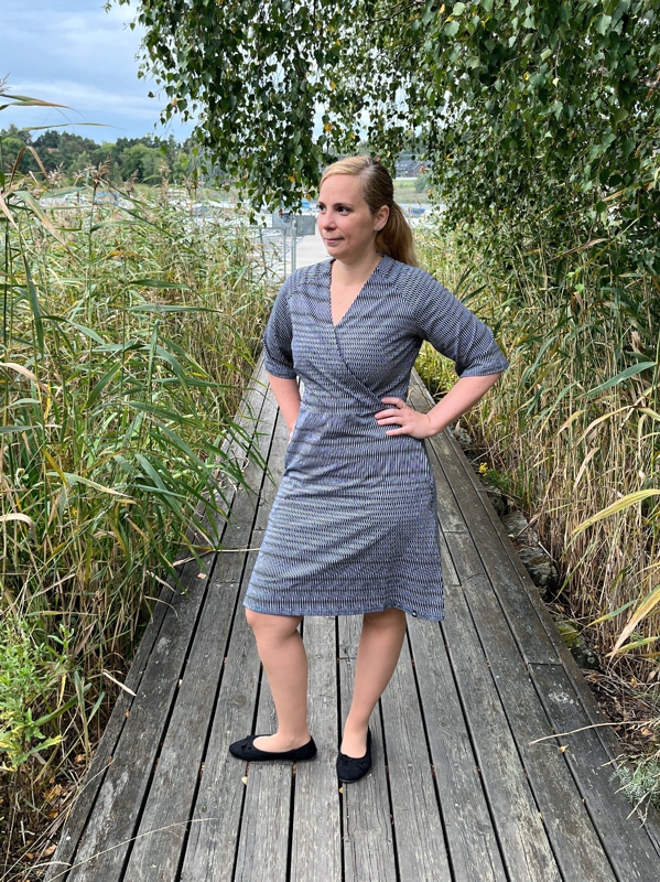 UUTUUS! Iines-mekko, Rytmi-kuosi, musta/valkoinen - Image 2